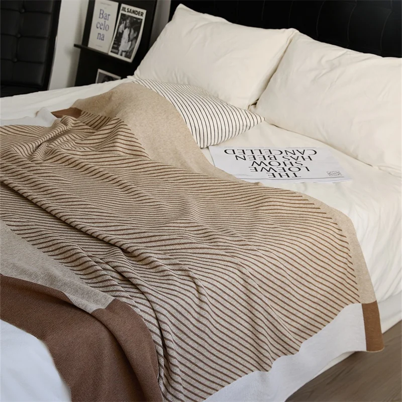 Wool Blending 100% Virgin Wool Luxury Blanket   Super Soft  Magic Nordic Style Stripe Pattern Knit Baby Throw  Blanket SYG factory