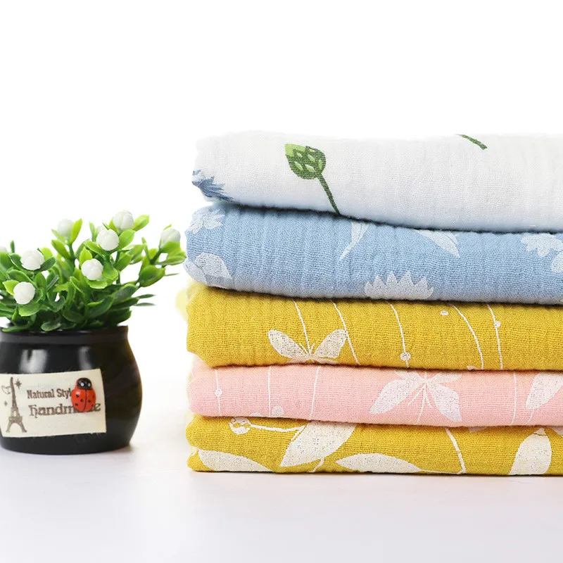 Цветочный принт хлопок креп ткань мягкая двойная марля хлопок креп ткань для Сделай Сам шитье пэчворк детская ткань спортивный костюм простыня