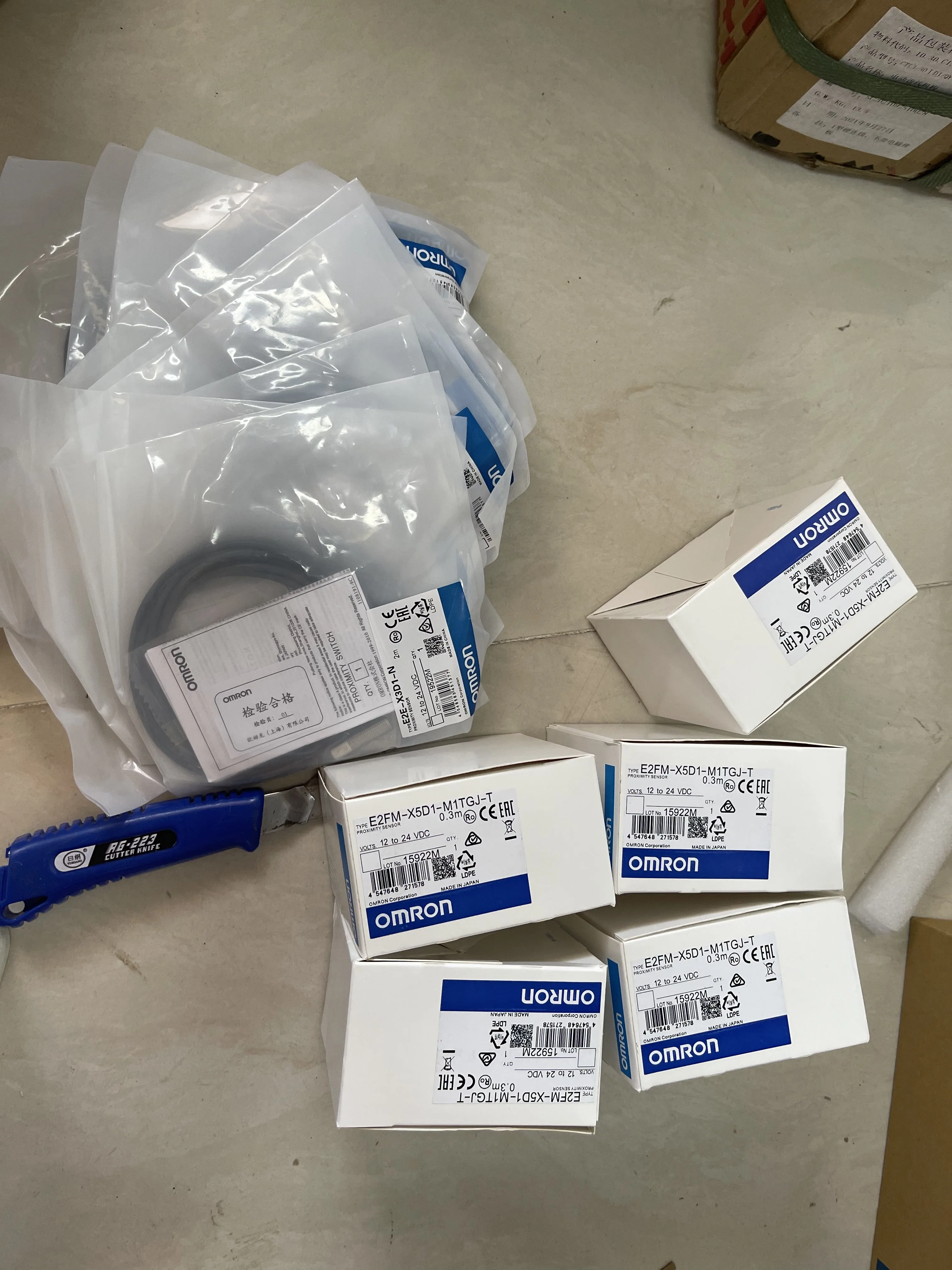 Omron Proximity Sensor E2FM-X5D1-M1TGJ-T