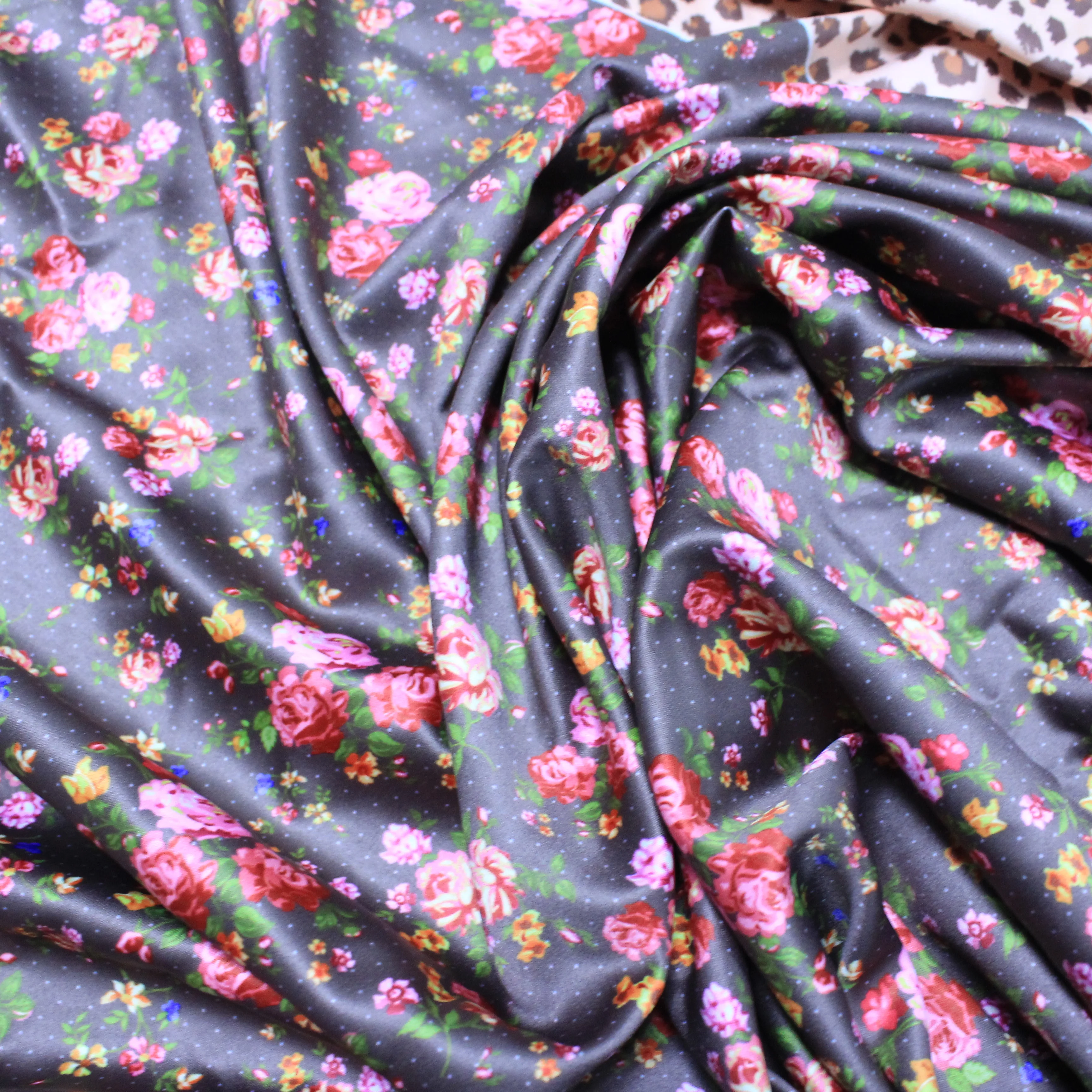 Цветочный принт 100% чистый шелк 22 мм ткань из шелка тутового шелкопряда
