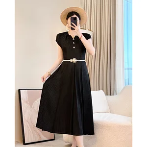 Women's Summer Elegant Casual Mid-Length Black Dress Sleeveless V-neck Pleated Dress Loose Slimming Fit Made Chiffon Natural