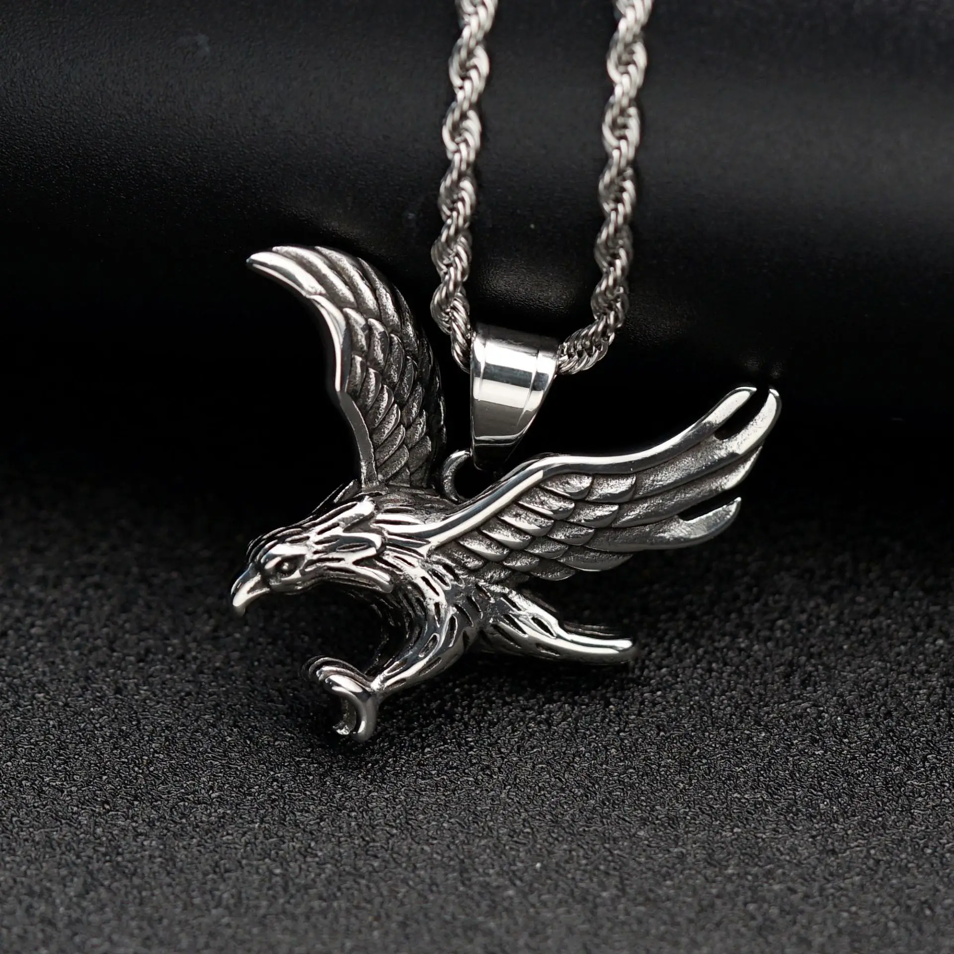 Wholesale Unisex Stainless Steel Eagle Pendant Necklace