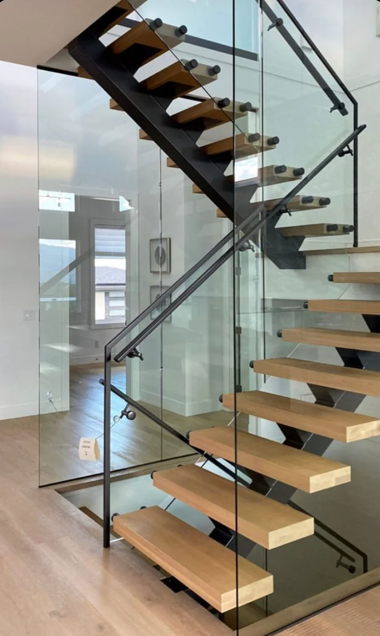 Luxury Modern Hollowedout Staircase with Wooden Handrail Premium High-End Design for Villas and Homes