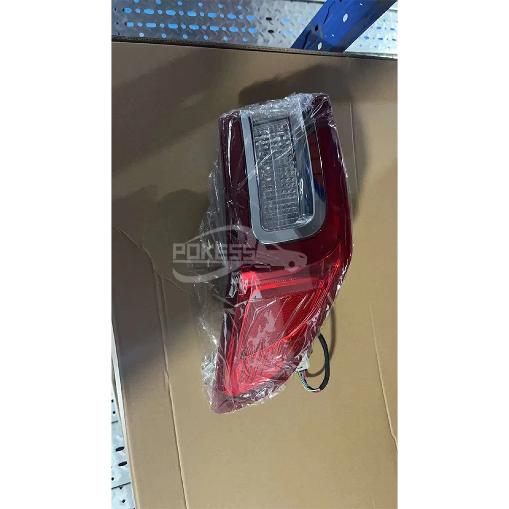 GD9Z13404B GD9Z13404D GD9Z13404F GD9Z13404H GD9Z13404K Tail Light R fo... — 3