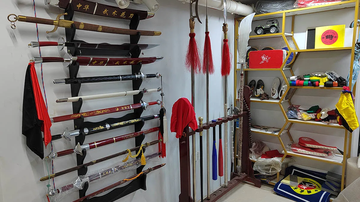 Dingzhou Feiyun Import And Export Trading Co., Ltd. 2