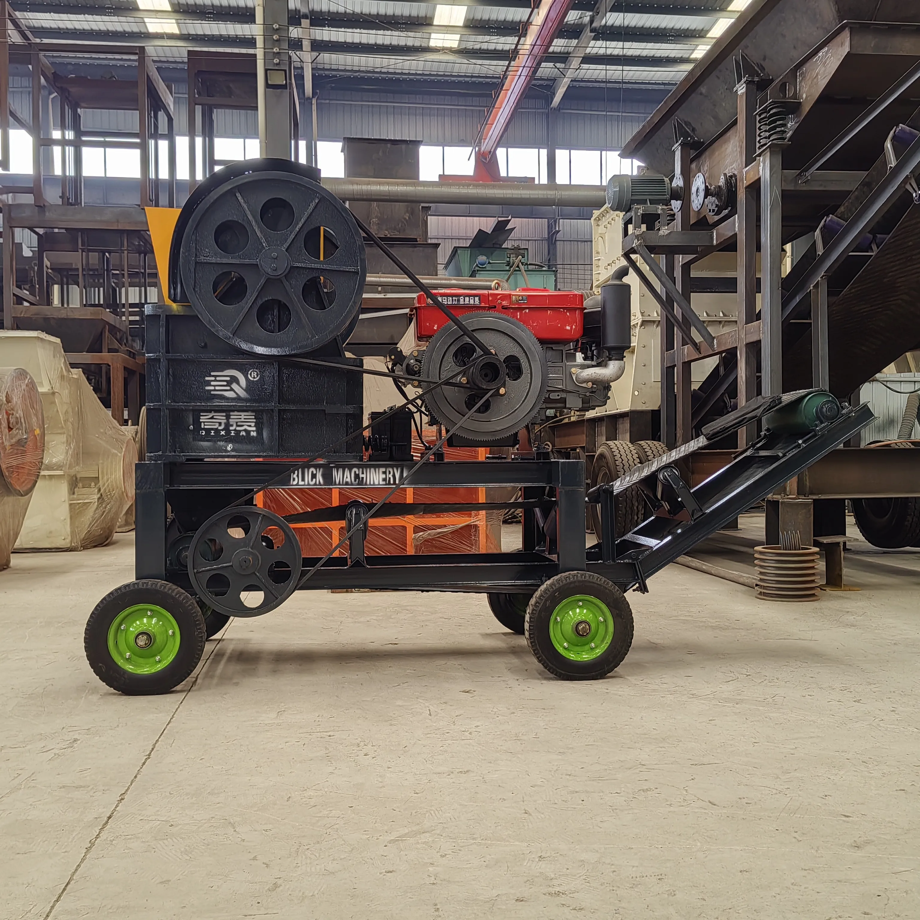 Mini Stone Crusher Toy for Kids - Easy to Operate