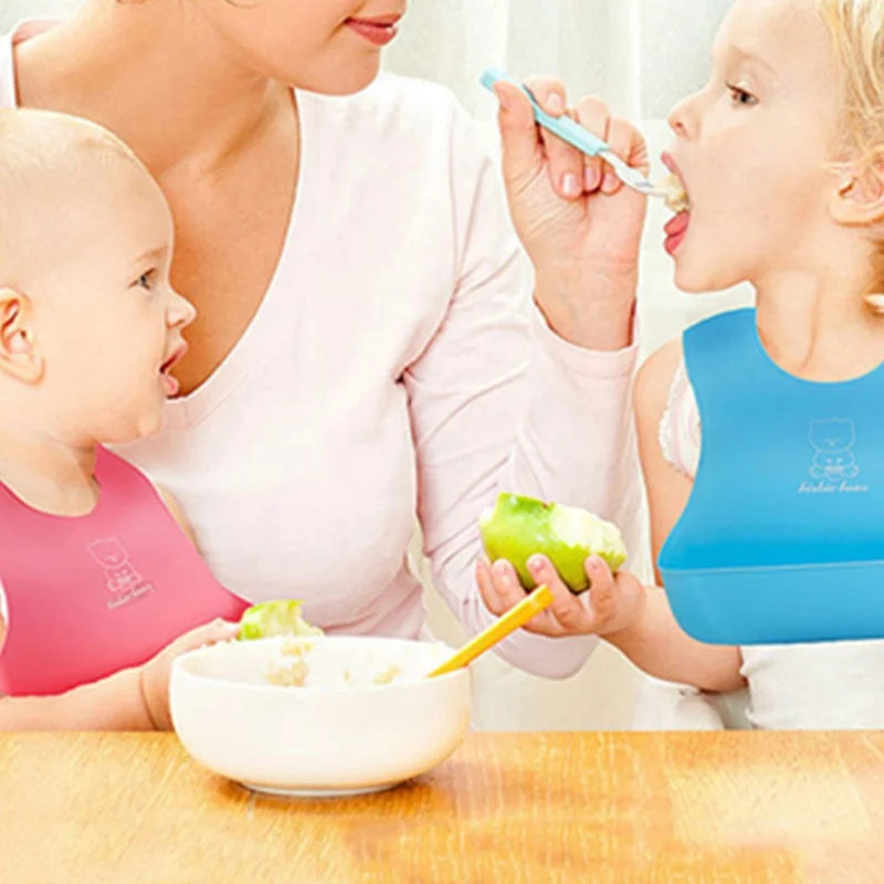 Оптовая продажа FDA LFGB водонепроницаемый мягкий силиконовый детское Кормление нагрудники с карманом