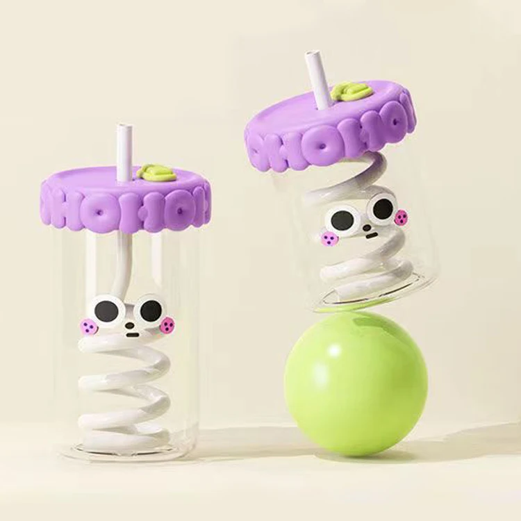 2023 New 380ml 520ml Silicone Mug Borosilicate Glass Travel Kids Milk Tea Straw Cute Glass Water Bottle Cup Glass Milk Mug