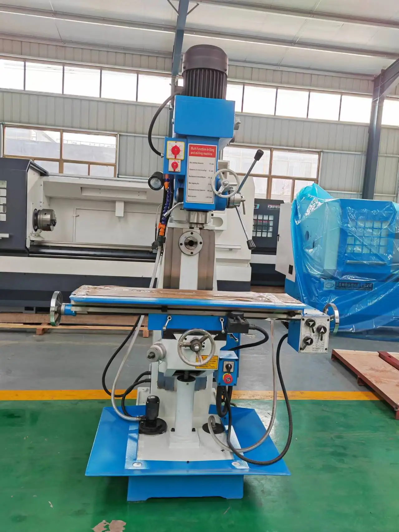 ZX7550 Universal Milling Machine - Radial Drilling Power