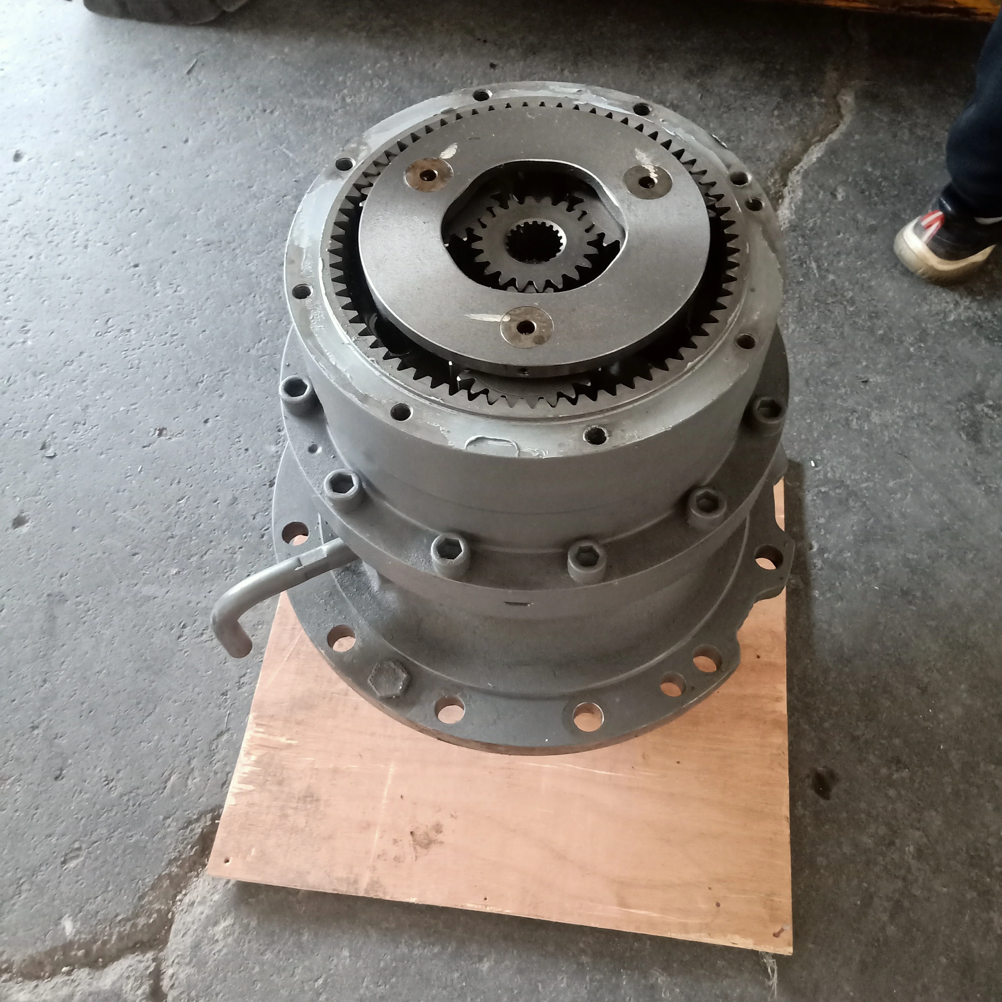 Zx200-3 Swing Gearbox With Oem Customization Options | Wholesale