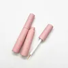 Tubo de delineador de ojos rosa mate