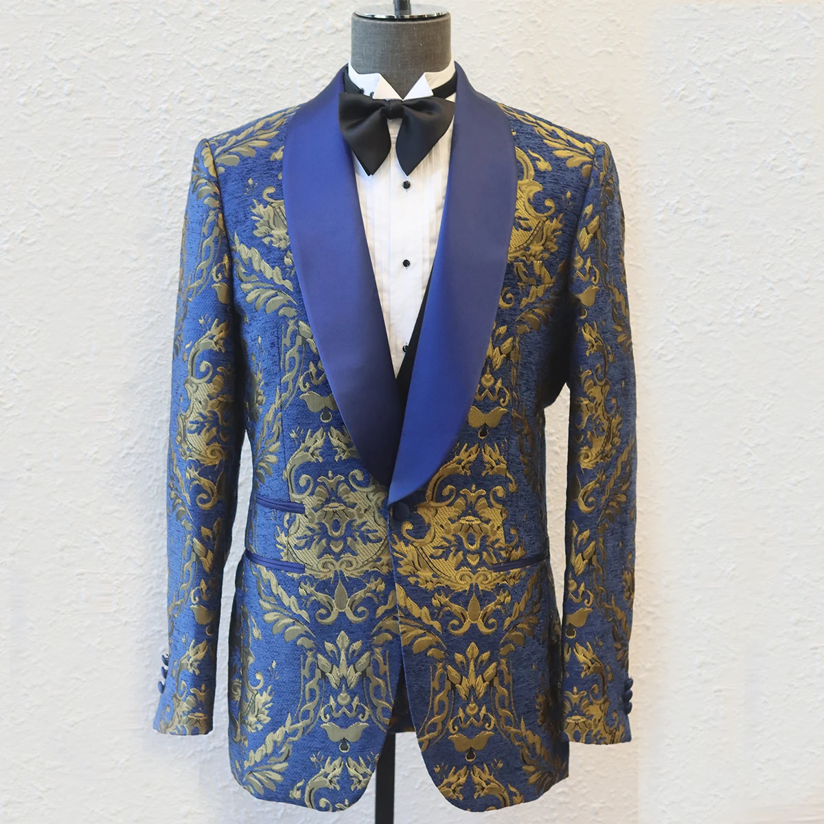Mens Vested Shawl Lapel Tuxedo With Satin Trim in Sapphire Blue
