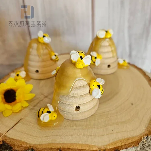 Wholesale Price 4.8cm Wooden Beehive with Hole and Bees
