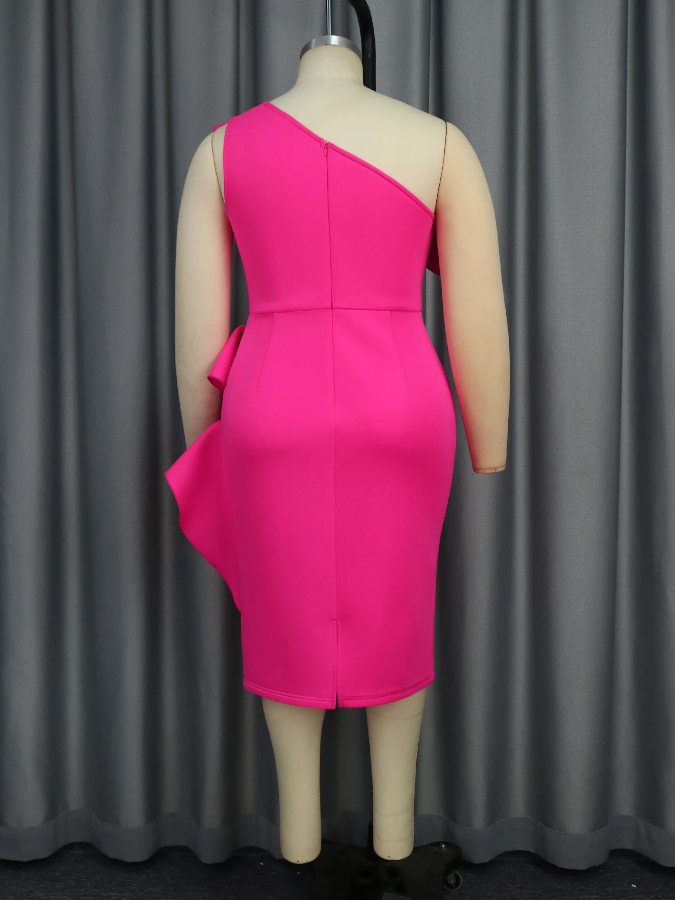 【ザ・ロウ】 Dresses - Cocktail & Party Dresses ワンピース Sachin & Babi Sharla One-Shoulder Cocktail Dress | Saks