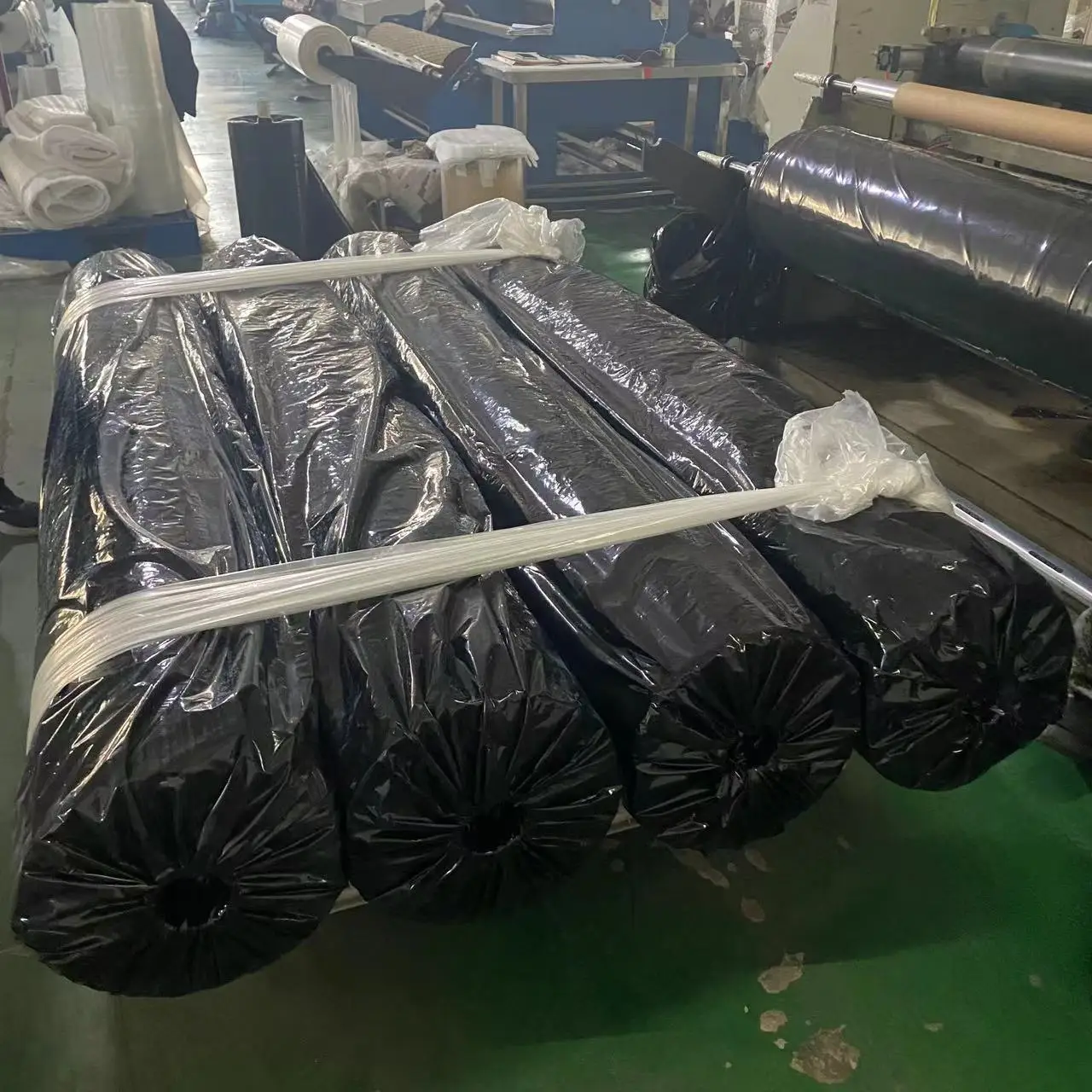 6 Mil Roll Black Construction Recycled Low Density Polyethylene Plastic ...