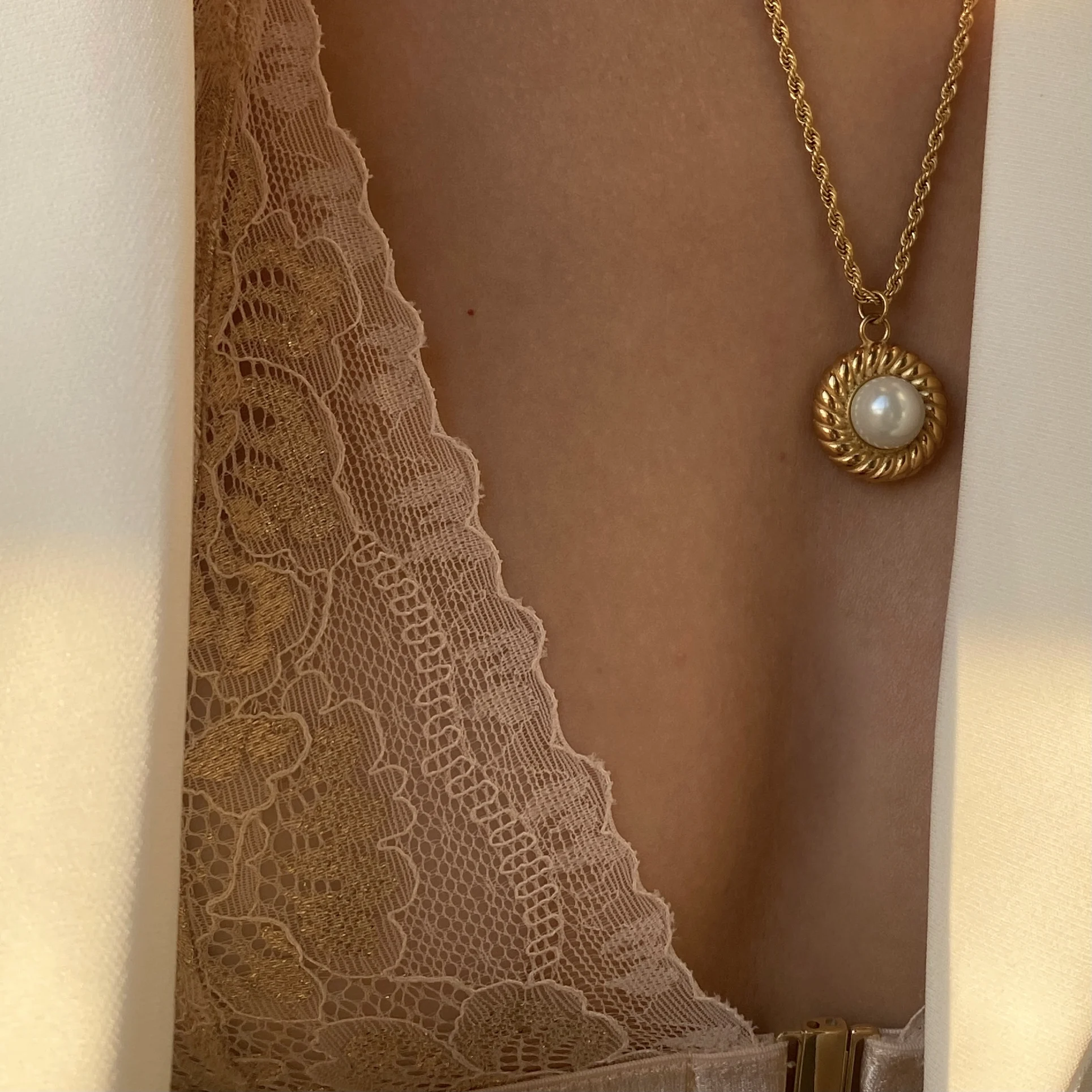 2024 Dazan Winter New Gold Plated Stainless Steel Customizable Twisted High Quality Natural