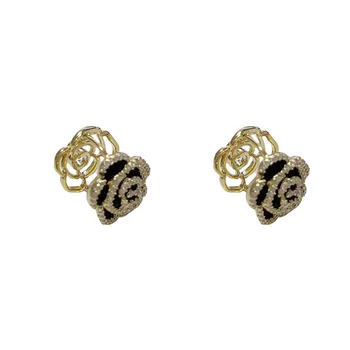 Small Group Fashion Double-Sided Gold Plated Camellia Ear Buckle Unique Joker Super Flash Ear Nail Design Wholesale