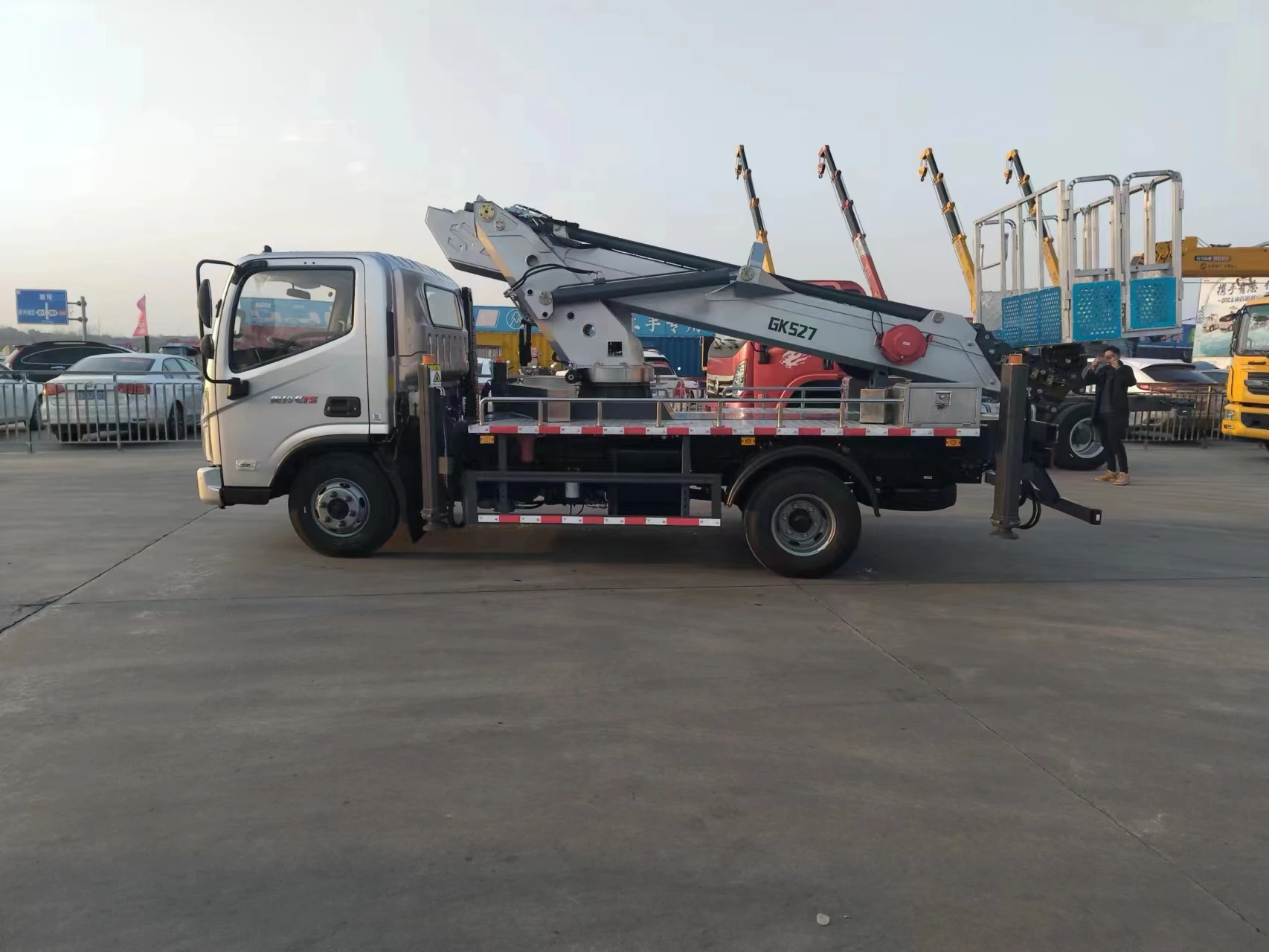Foton Lift Height 27 Meters Telescopic Boom Type Aerial Work Vehicle