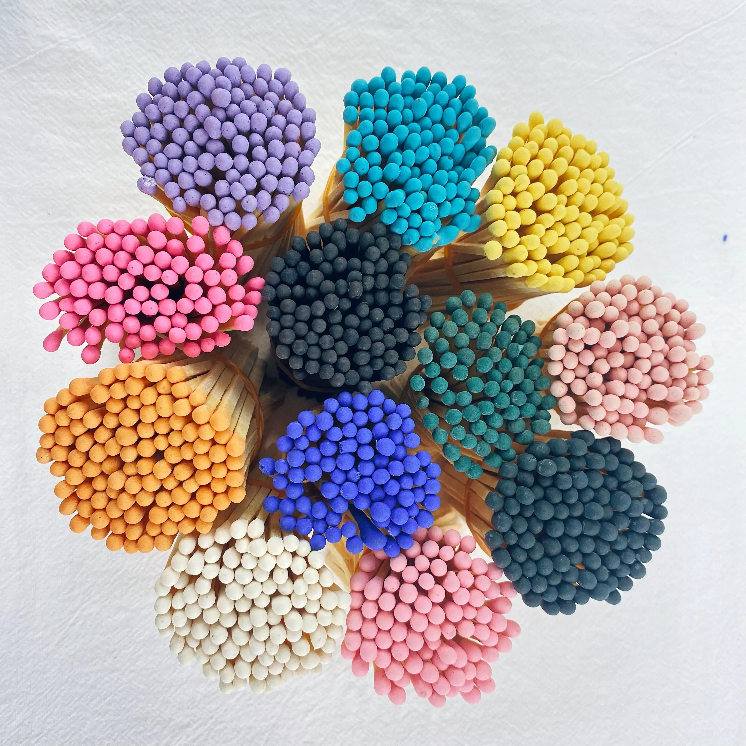 High Quality Matches Factory Color Matchstick Wooden 2-3-4 Inch Safety Stick Colorful in Bulk Custom Luxury Matches for Hotel