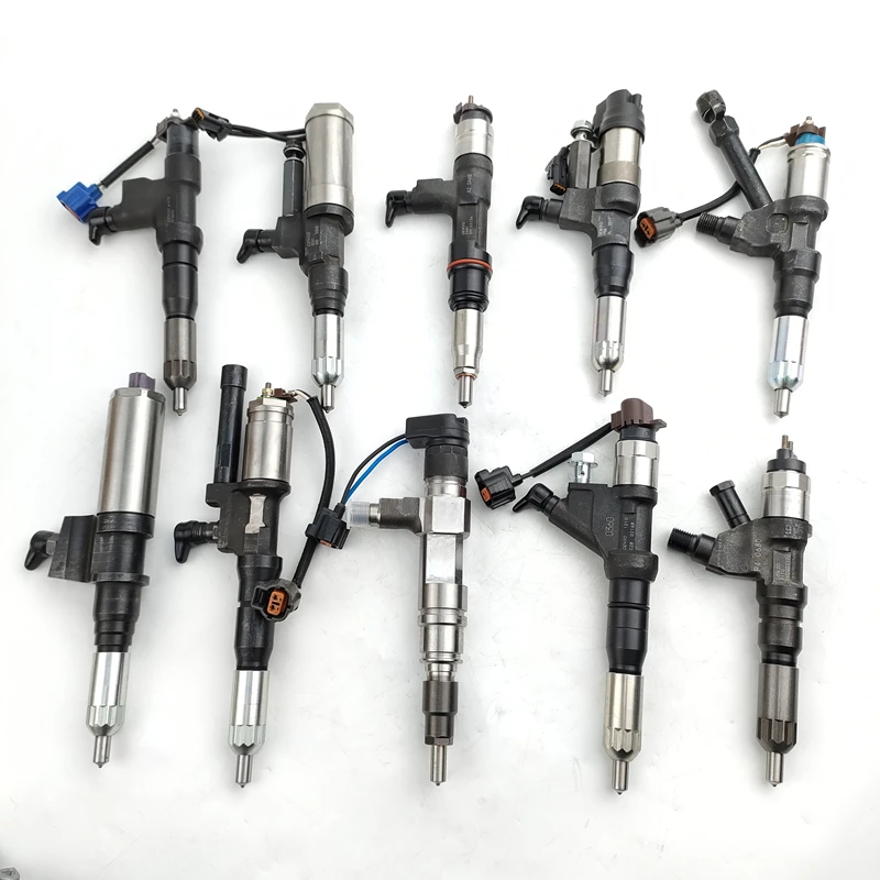 4Pc ディーゼル燃料インジェクター 095000-7780 095000-5920 23670