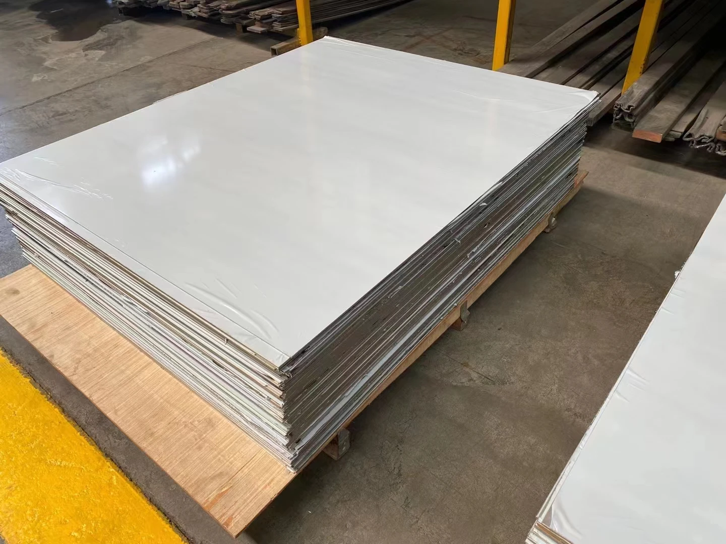 Manufacturer Grade 1 Titanium Sheet 0.3mm Thick Ams 4914 Titanium Alloy