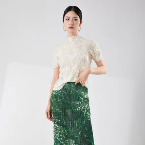 Chiffon Shirt Women's Top Summer Design Niche Fashion Temperament Commuting Miyake Short-Sleeved T-Shirt