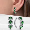 Orecchini in oro bianco con pietra verde