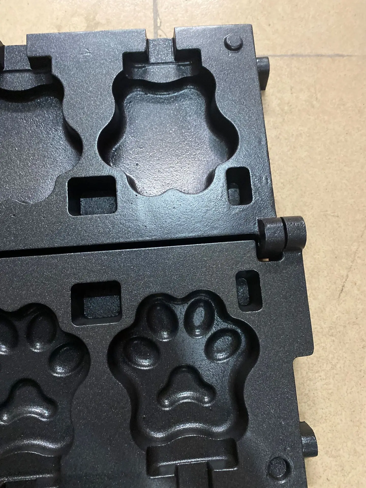 Cat Paw Shape Waffle Machine Taiyaki Machine Waffle Maker for Snack Shop