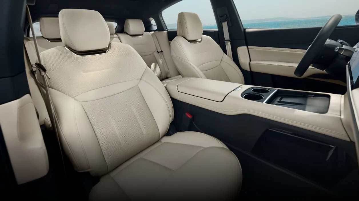 Pure Electric 2024 Chinese EV Cars Xpeng G6 SUV 4WD 700KM