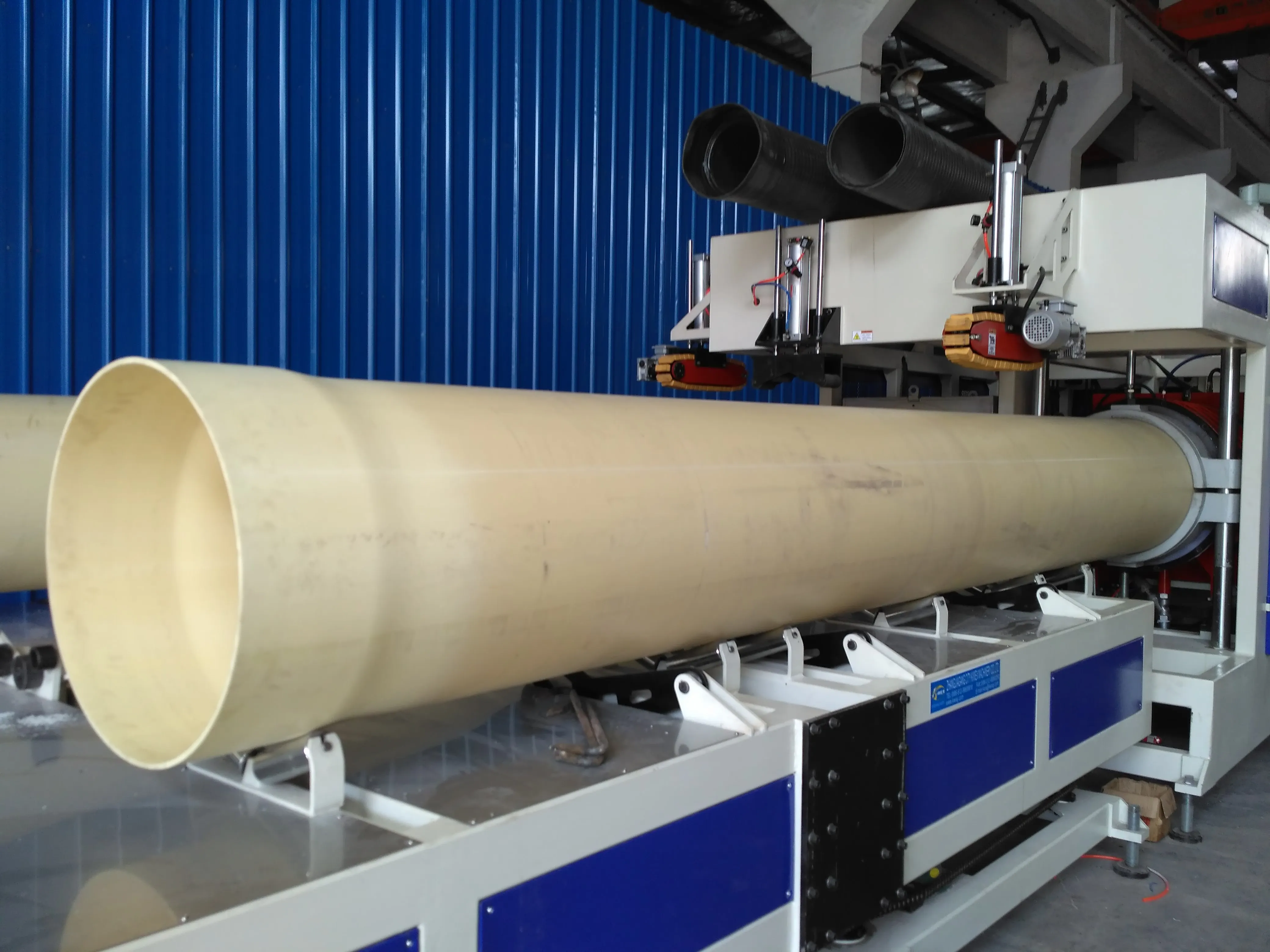 200 мм машина для скручивания двойной выходной трубы, машина для скручивания ПВХ труб