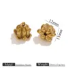 Six-petal flower charm gold