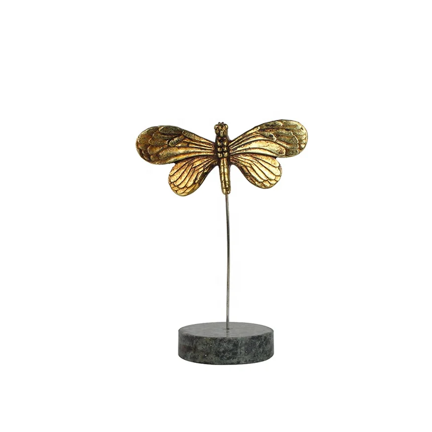 Vente en gros de résine de feuilles d'or papillon statue métallique marbre animal support accessoires de maison