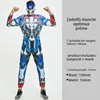Optimus Prime para adultos con músculos definidos.