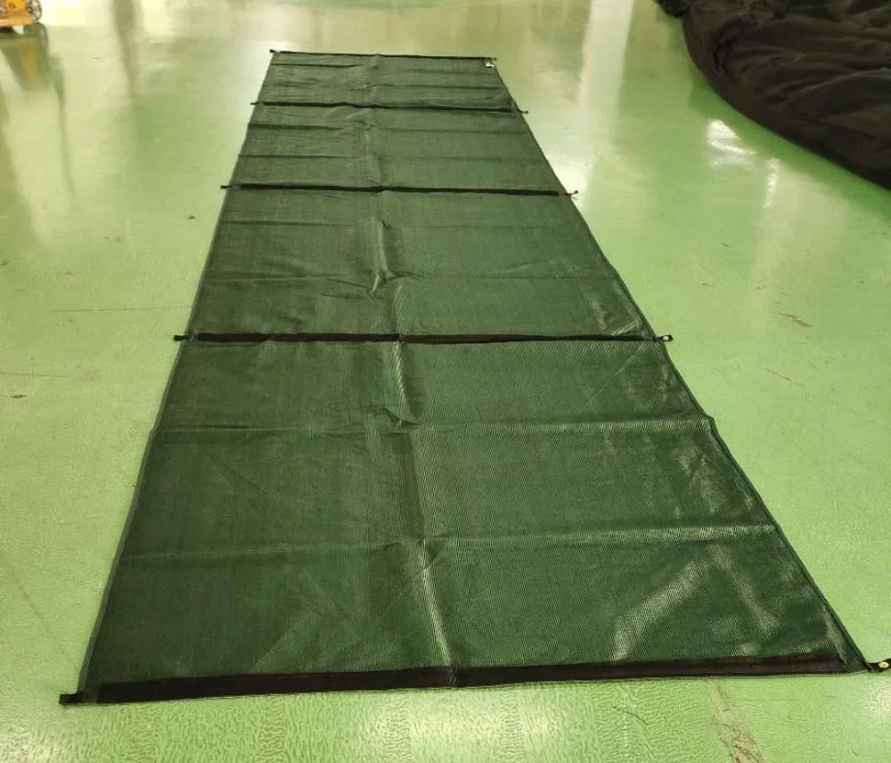 Windbreak Beach with Poles and Carry Bag
