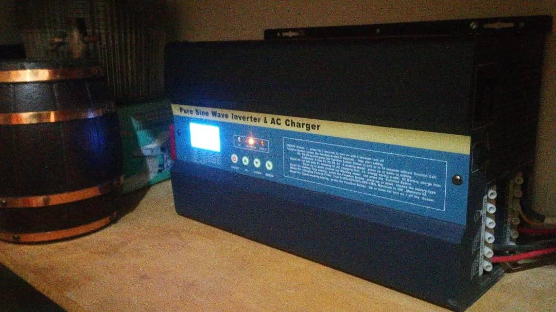 6KW 48V Inverter Inbuilt Mppt Solar Power Inverter Battery Charger with 60a MPPT Hybrid Inverter
