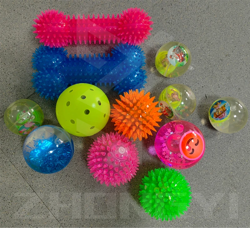 Alibaba.com: LED Sticky Crystal Dog String Spinning Bouncy Toy Rubber ...