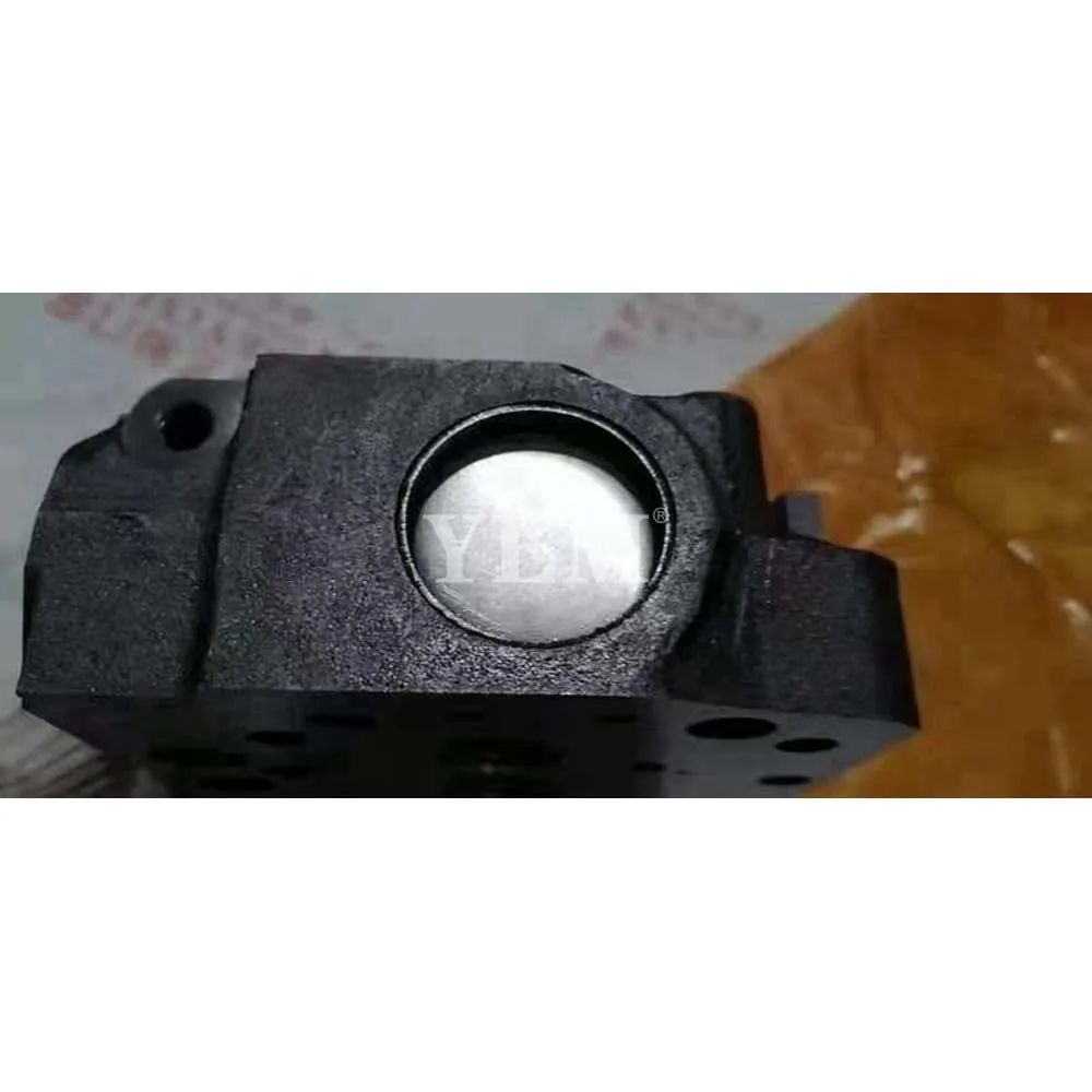 E3100 Cylinder Head for ISEKI Engine 6
