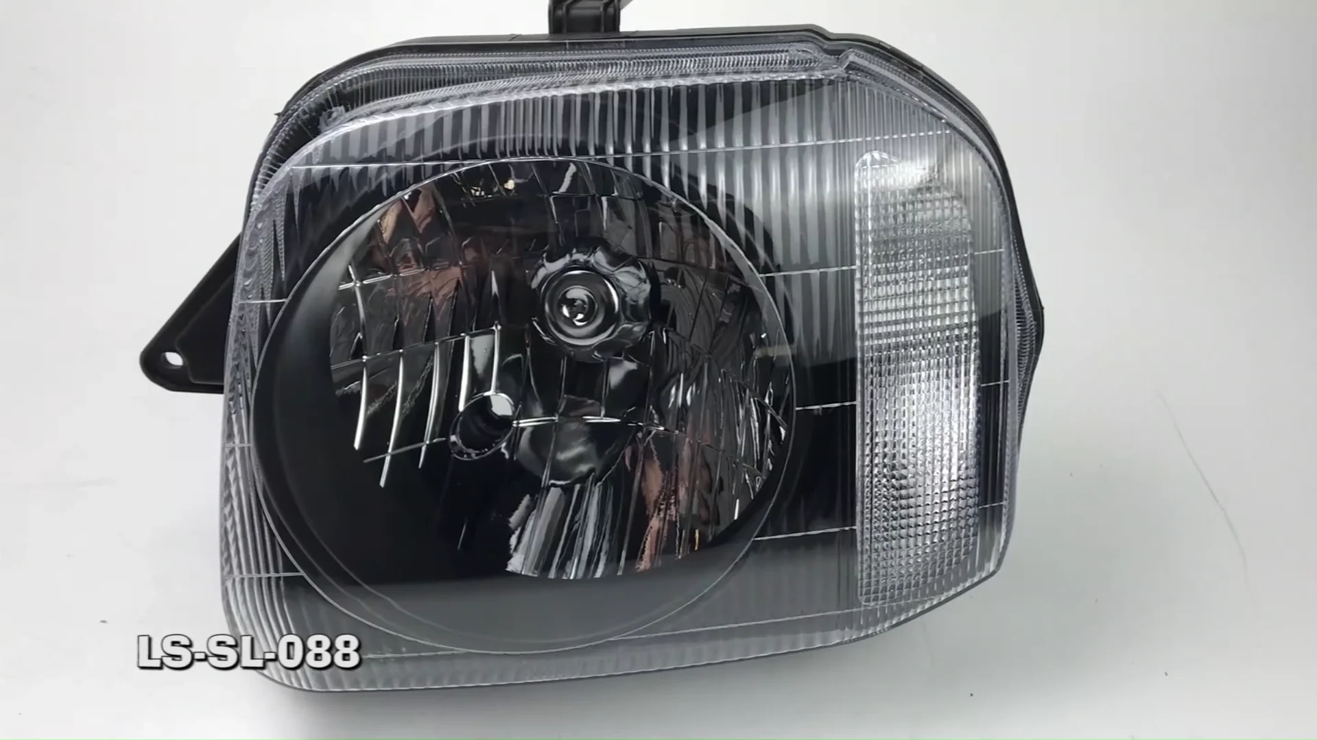 Suzuki Jimny 2001 Auto Head Lamp 218-1126 Halogen Replacement