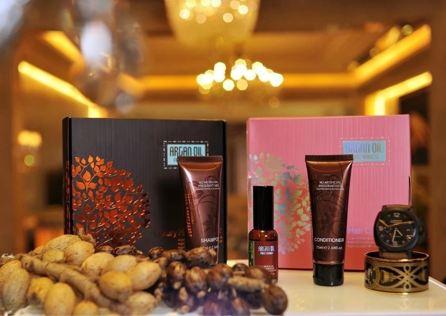 プロの高級ヘアケアギフト天然硫酸塩フリーアルガンオイルシャンプーと