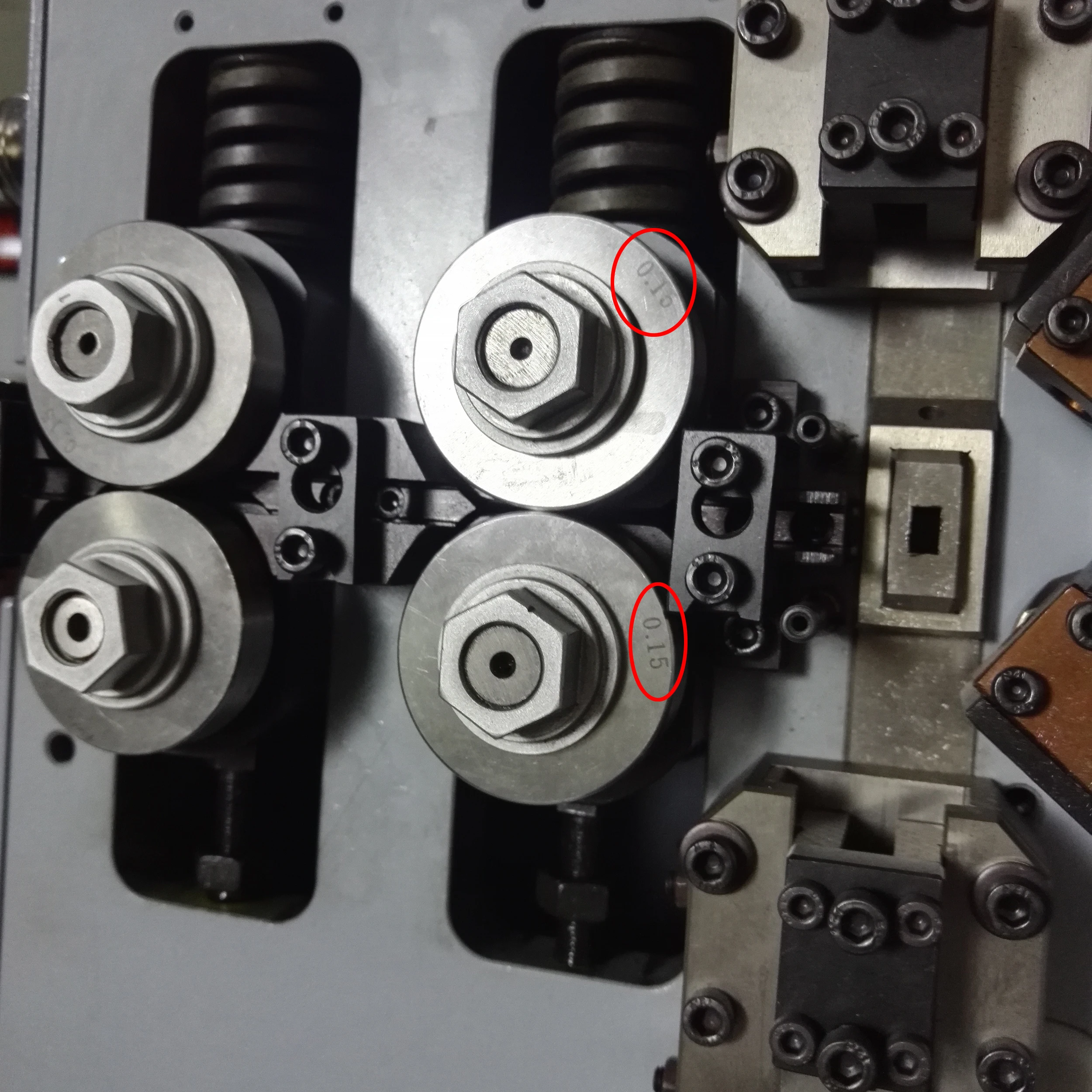 Garter Spring Making Machine 4 Axis 2 mm Canted Spring Coiling Machine CNC Compression Spring Machinery