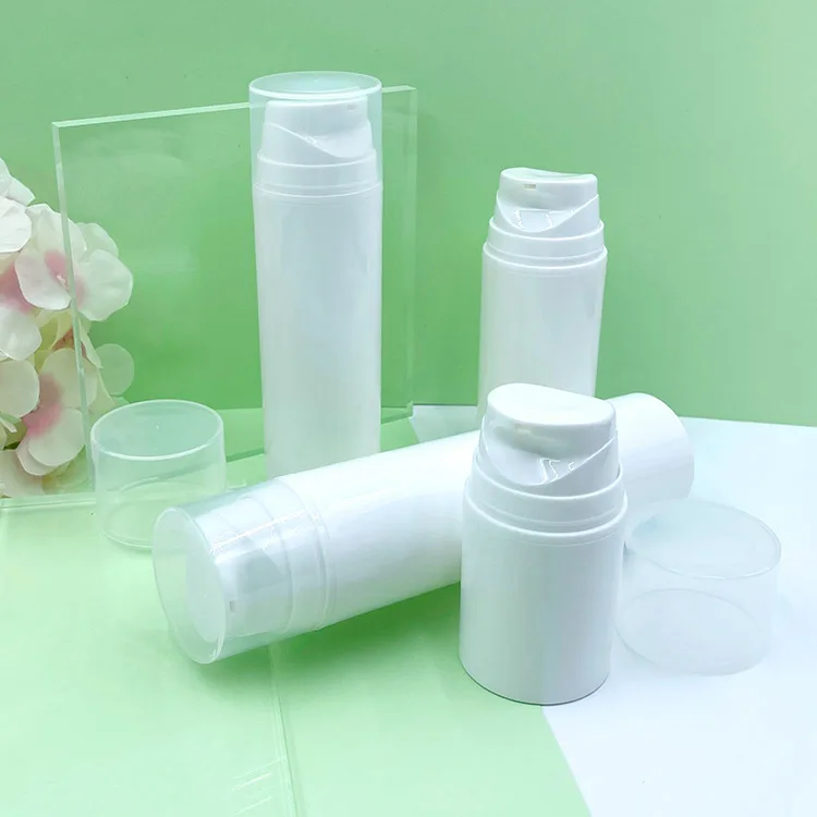 زجاجات بلاستيكية أسطوانية PP بدون هواء مع غطاء شفاف 50 مل 100 مل 150 مل 200 مل