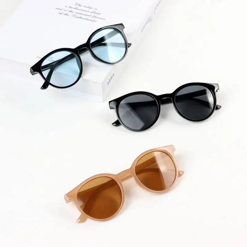 One Piece Age Kids Sunglasses 3-8 Years Old Transparent Frame UV Protection White Yellow Blue Chocolate Colors Made PC Material