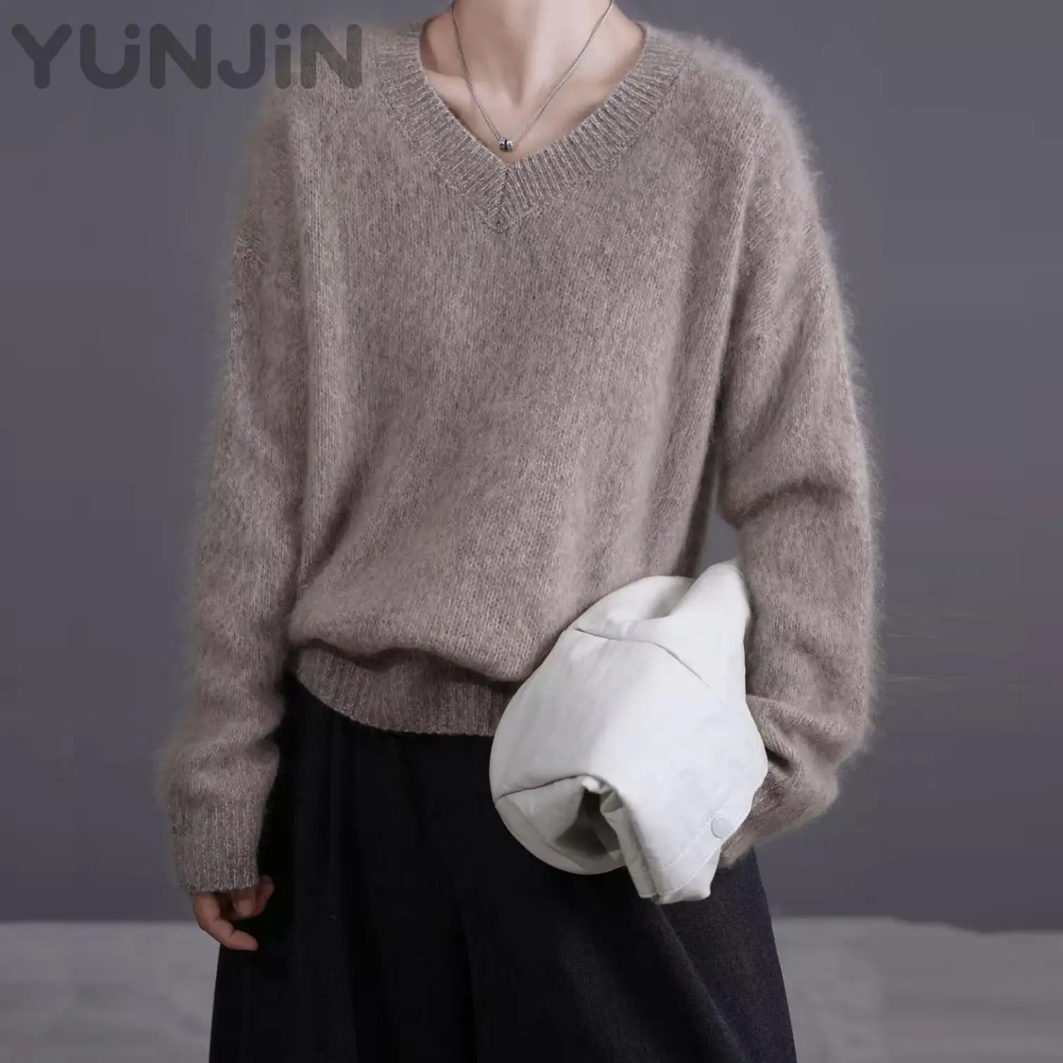 Women's Simple Design Wool Cashmere Knit Sweater V-neck