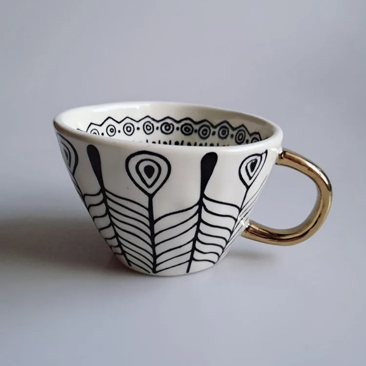 Triangular Shape Inside Pattern China Ceramic Coffee Mug with Gold Handle Y0230