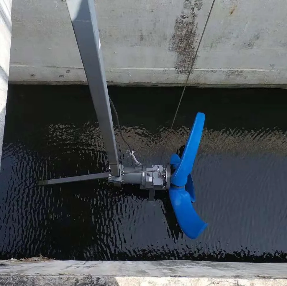 LFP Submersible Banana Mixer for Sewage Water Treatment with FRP Propeller