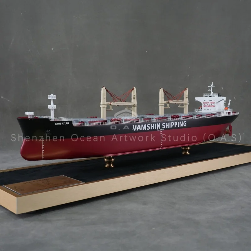 Fine bulk carrier model from South China Shipyard, detailed ship design & midships structure, clear parts of a ship display. Custom available, great for exhibition, teaching and maritime industry presentation ornaments.Amber@vesselmodel.com Tel：+86 18038048785