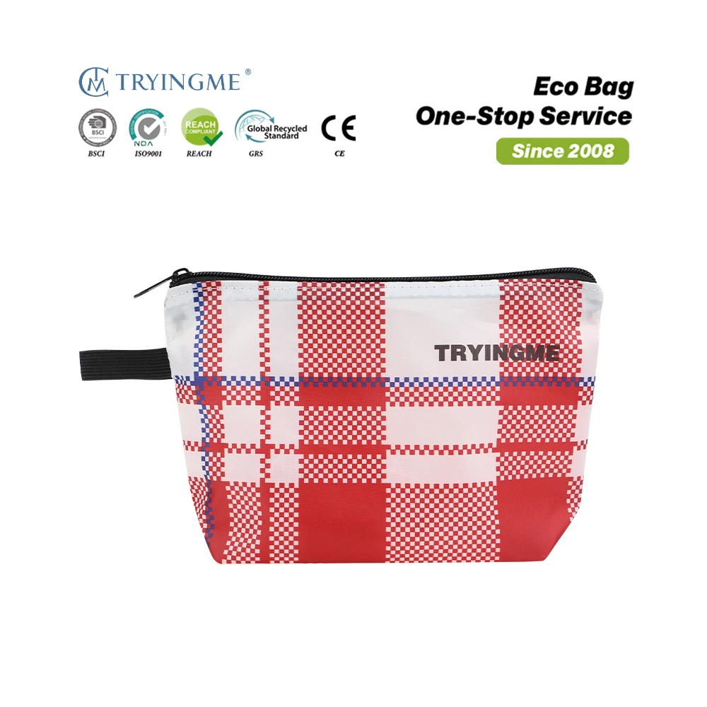 Wholesale Travel Cosmetic Bag 190T Polyester Checkered Color Scheme Portable Makeup Bag with Zipper Closure