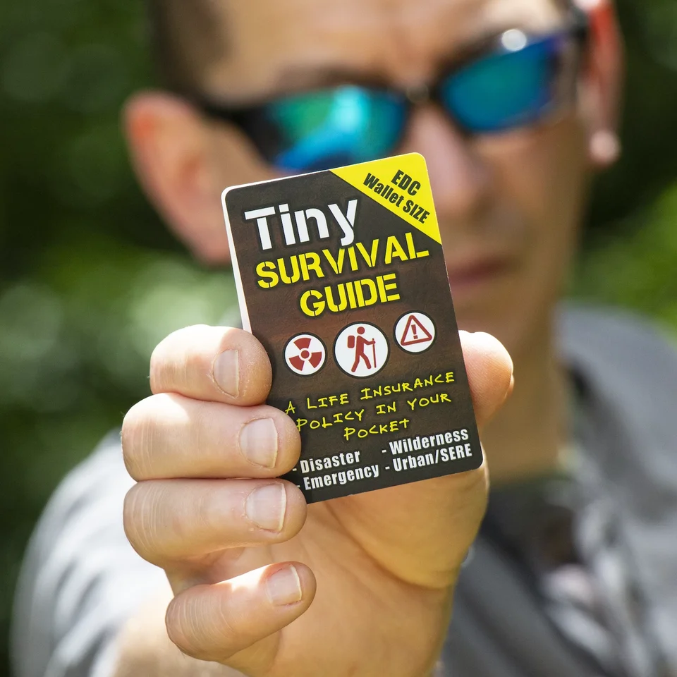Newest Outdoor Survival Micro Pocket Survival Guide and First Aid Guide