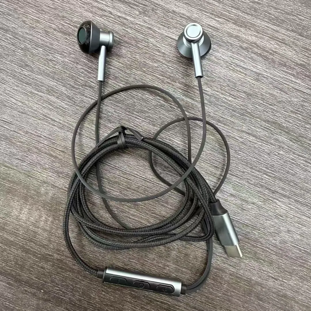 TAI NGHE XIAOMI CÓ DÂY CHẤT LIỆU BỀN CHẮC TINH TẾ