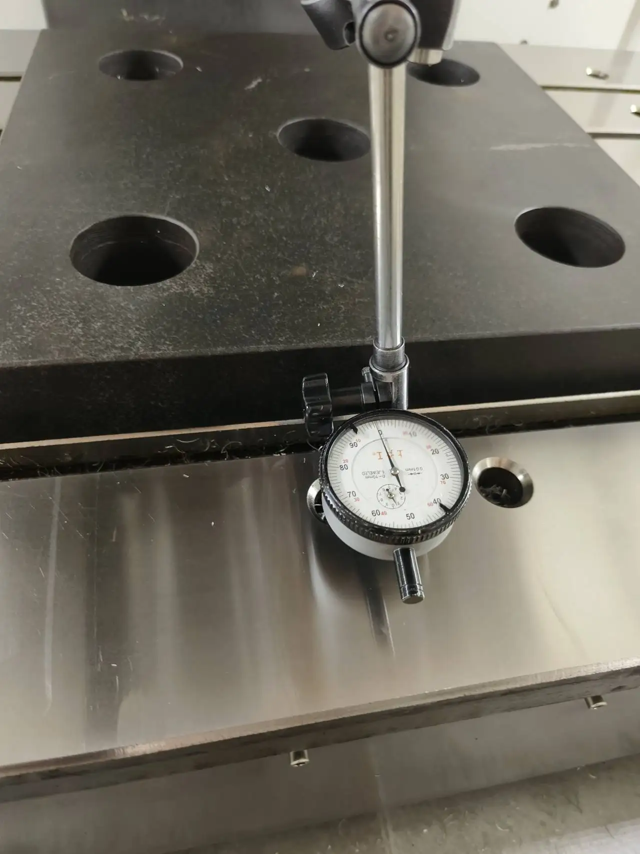 High Precision Cnc Machining Center VMC1370L 5 Axis Cnc Milling Machining Center